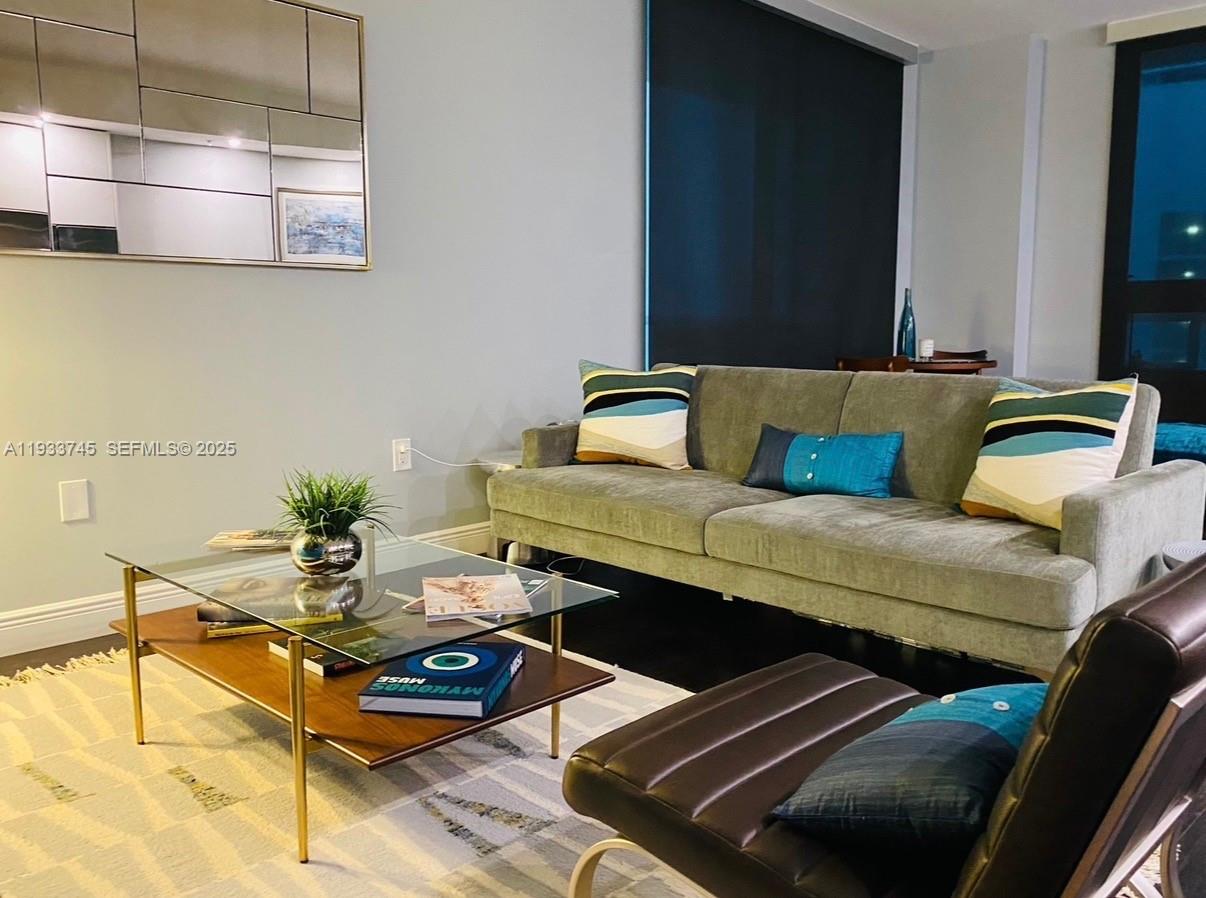 QUANTUM ON THE BAY CONDO - Residential