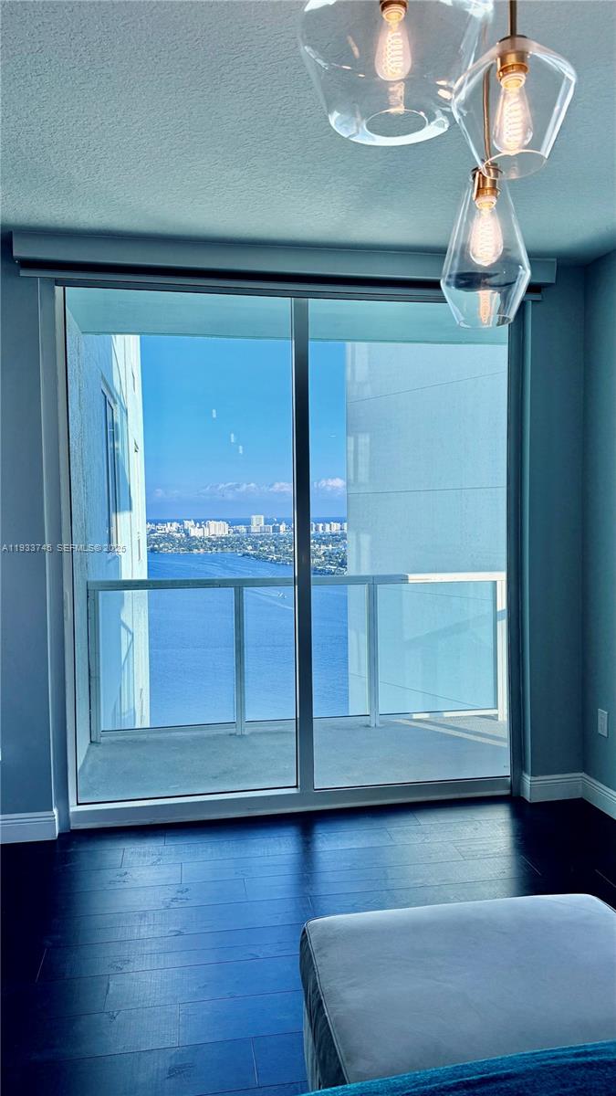 QUANTUM ON THE BAY CONDO - Residential