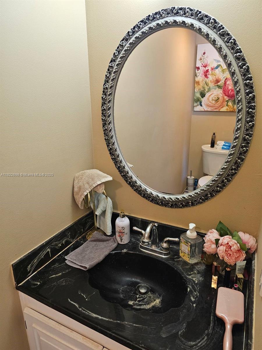 VENETIAN PARK III CONDO - Residential