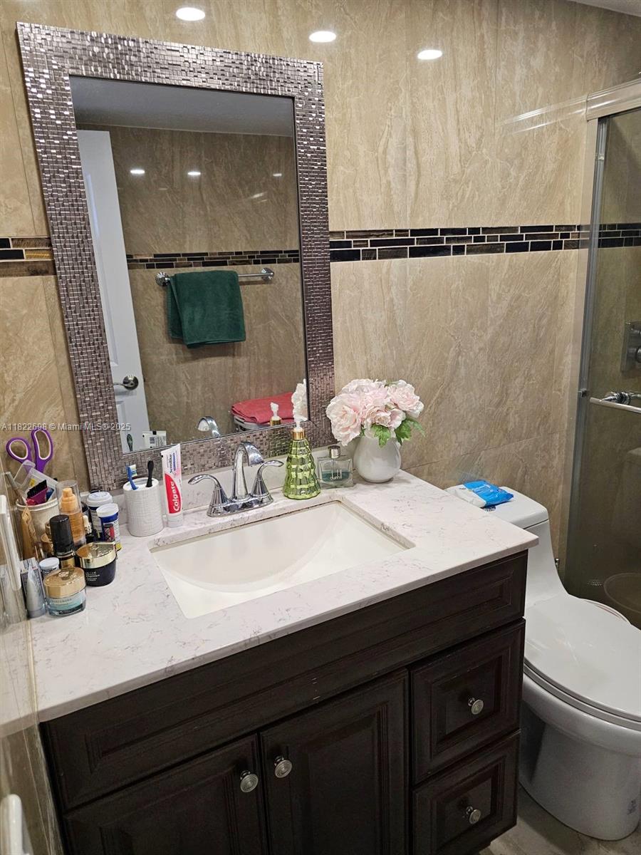 VENETIAN PARK III CONDO - Residential