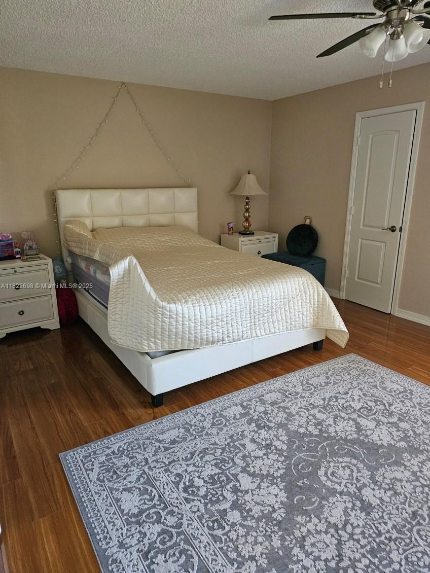 VENETIAN PARK III CONDO - Residential