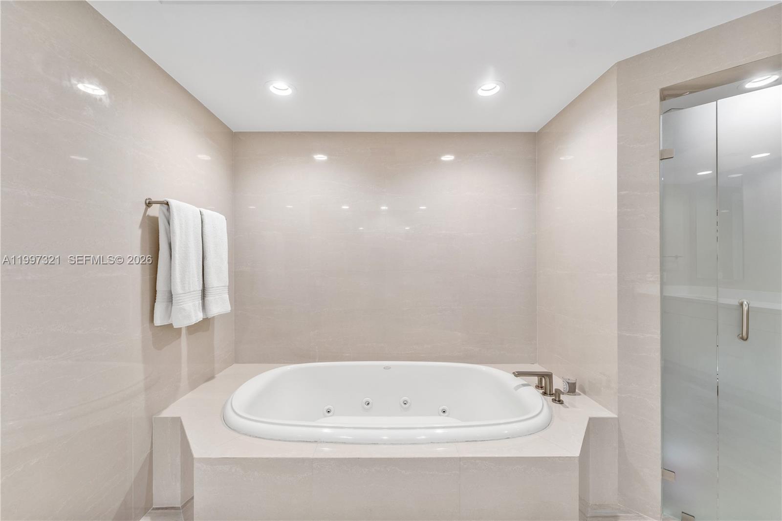 OCEAN TOWER TWO - Residential