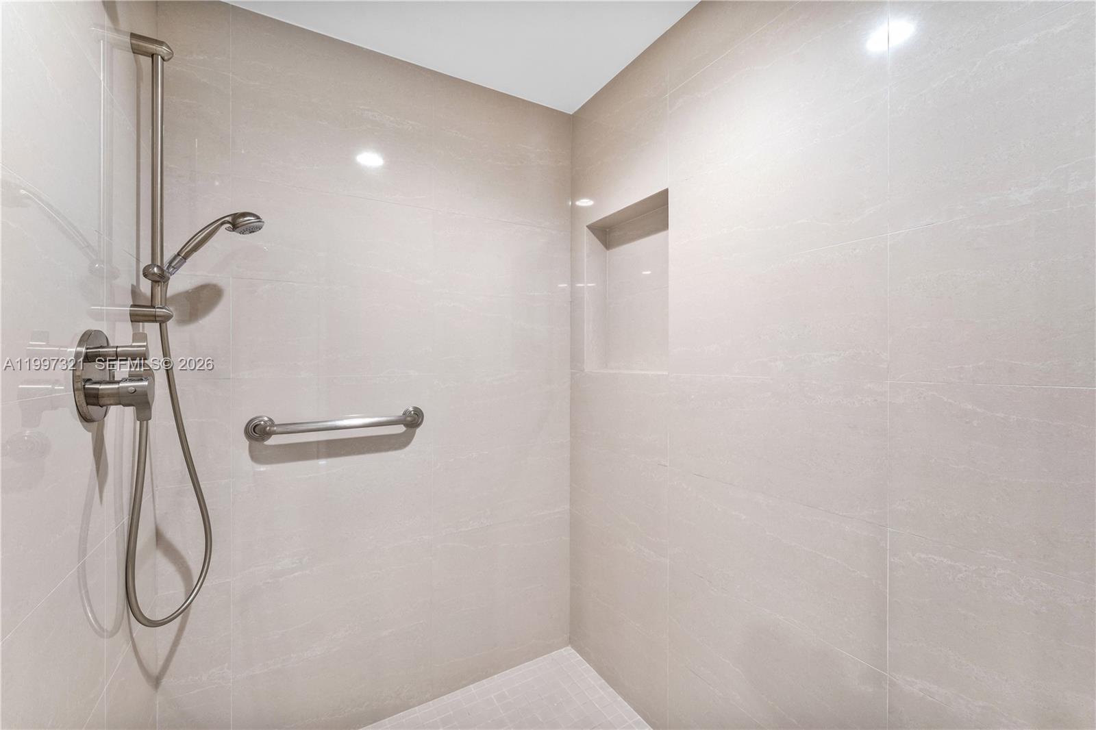 OCEAN TOWER TWO - Residential