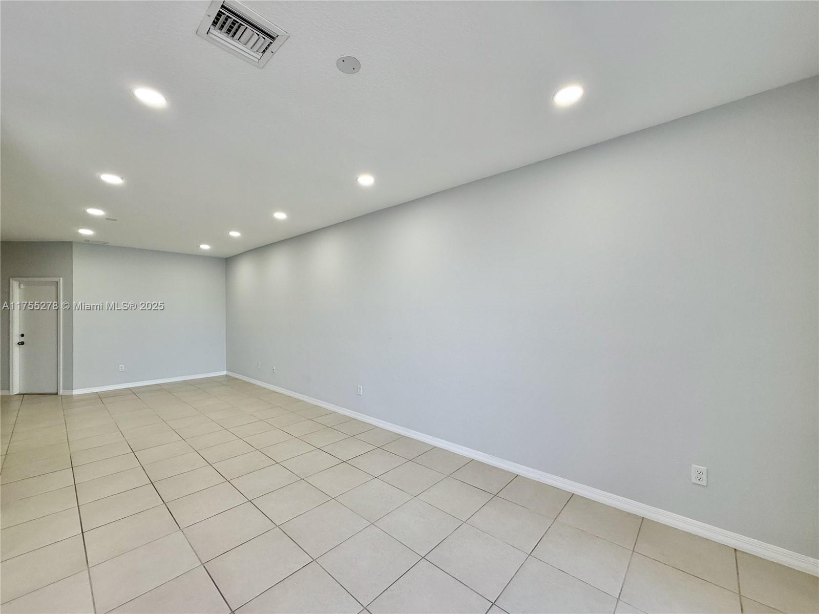 MADISON PLACE - Residential