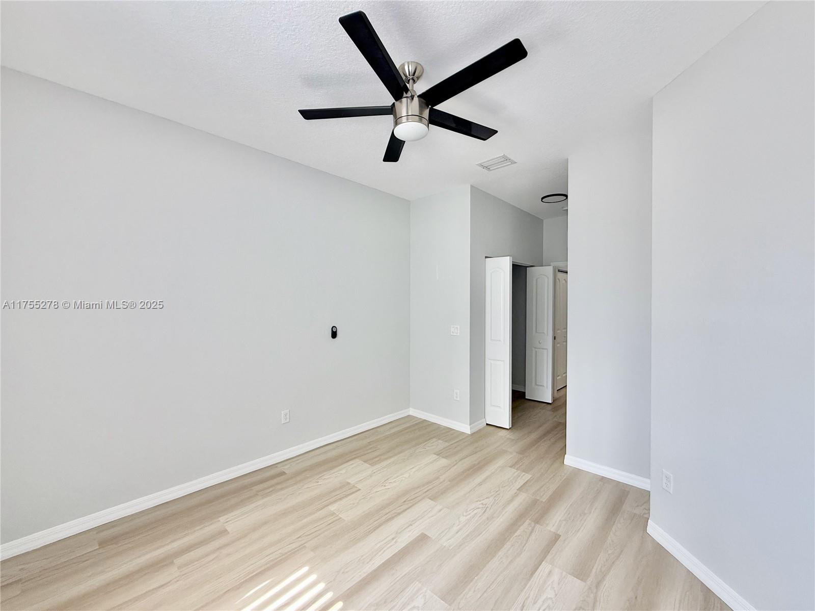 MADISON PLACE - Residential