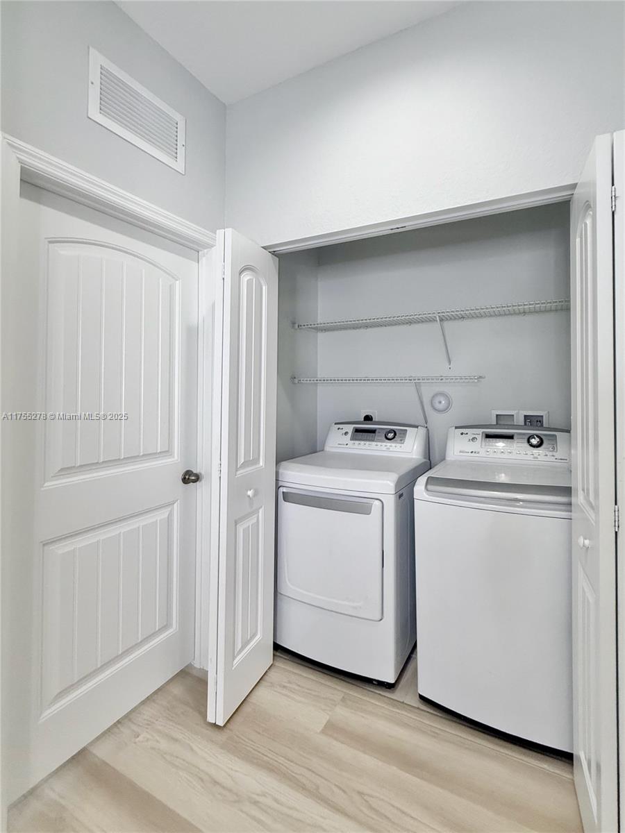 MADISON PLACE - Residential