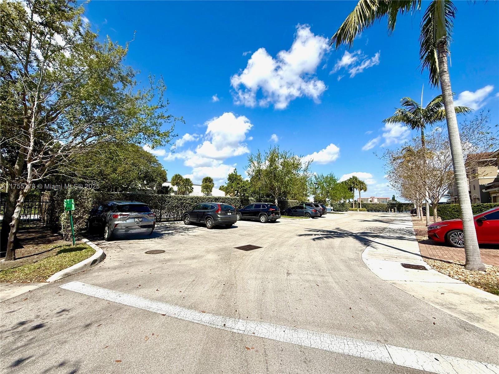 MADISON PLACE - Residential