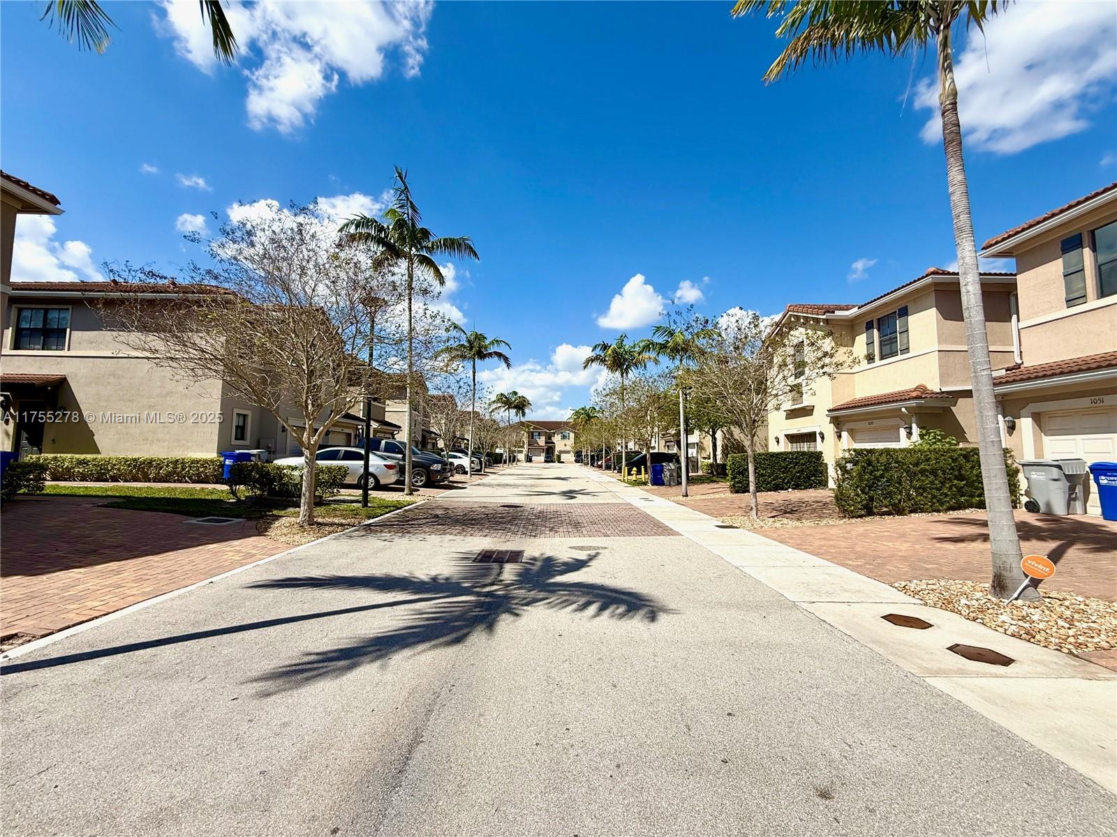 MADISON PLACE - Residential