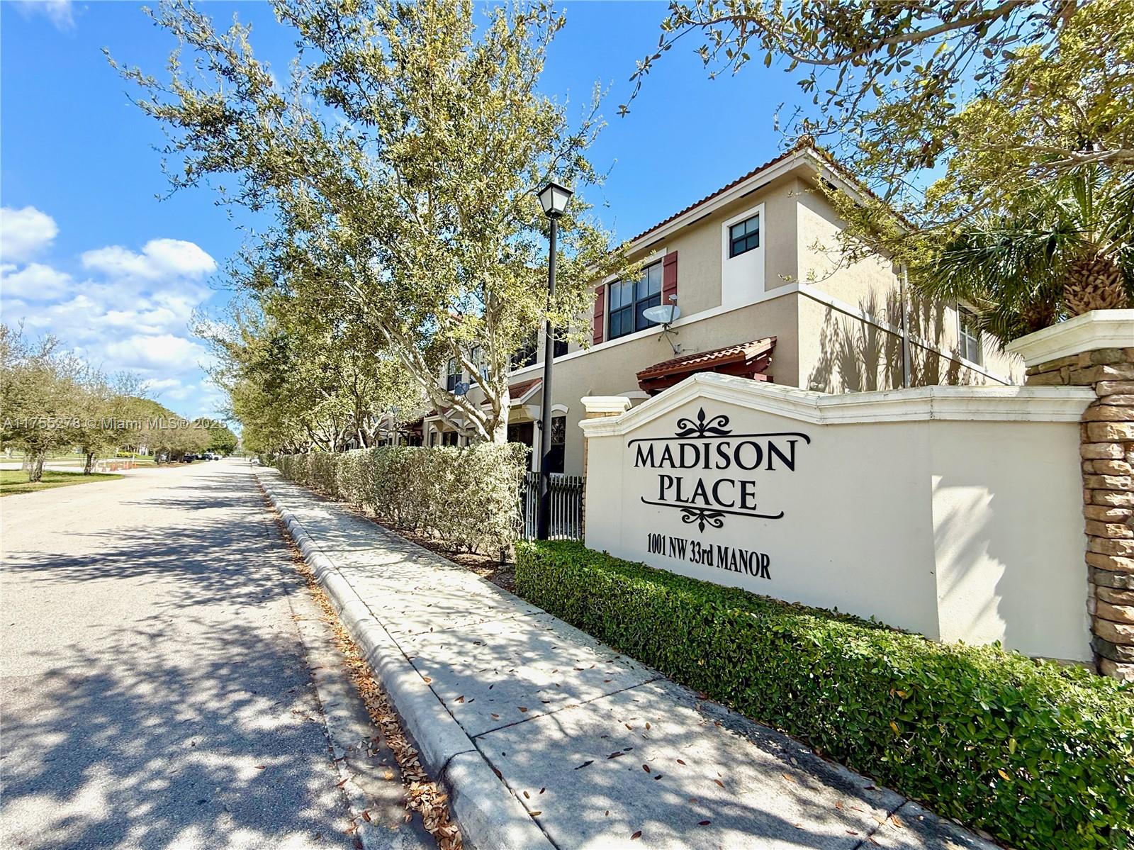 MADISON PLACE - Residential
