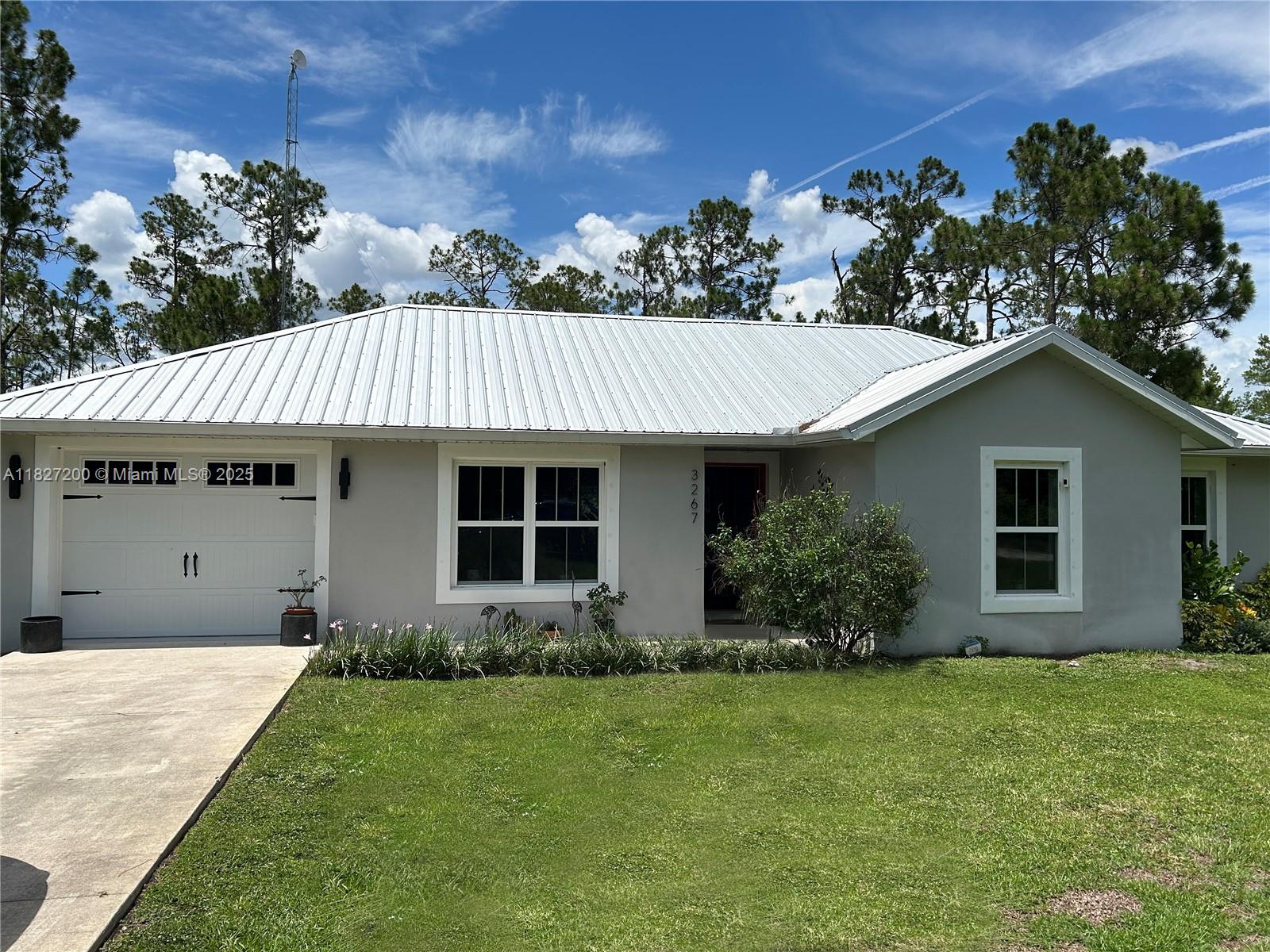 3267 Forbes Dr