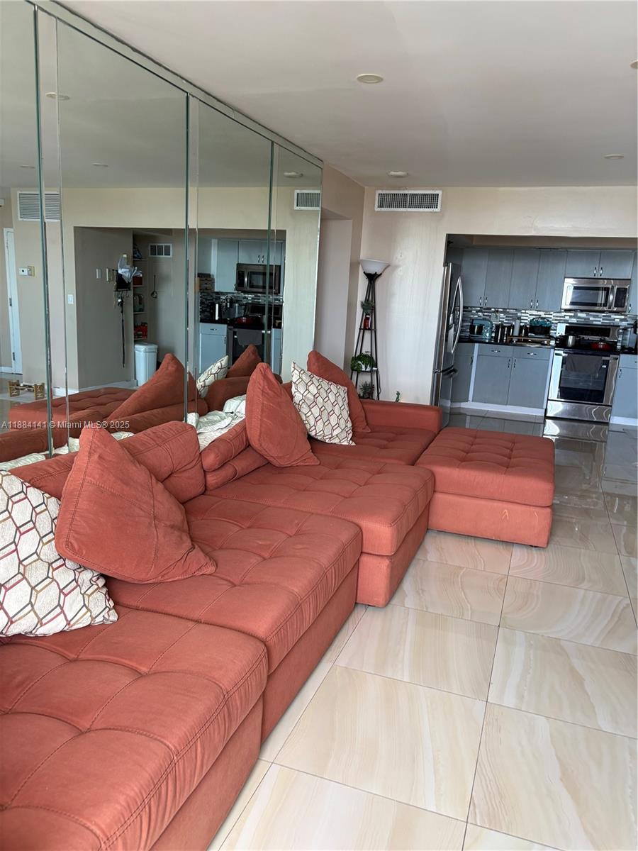BAYVIEW TOWERS CONDO SOUT - Residential Lease