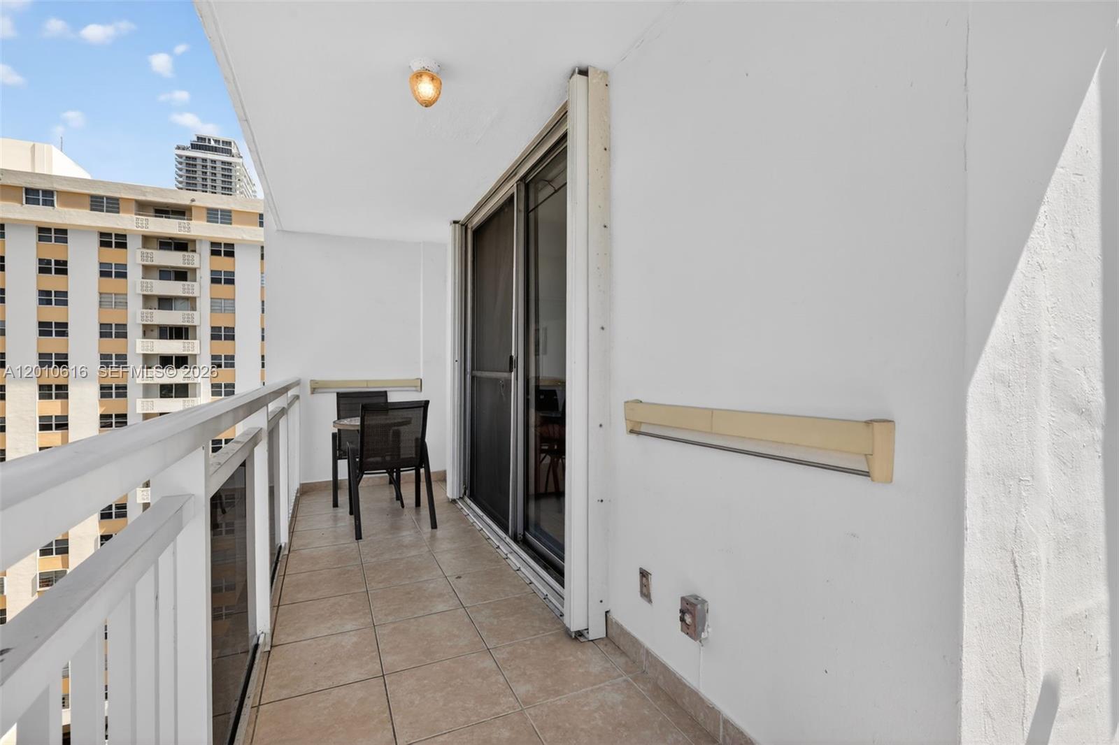 PLAZA TOWERS SOUTH CONDO - Residential