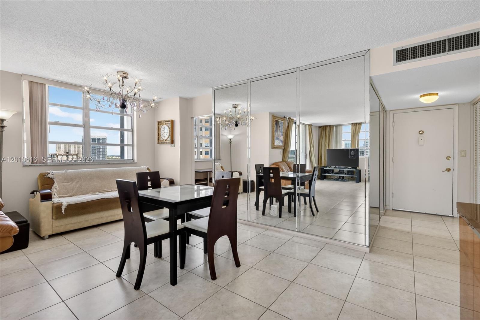 PLAZA TOWERS SOUTH CONDO - Residential