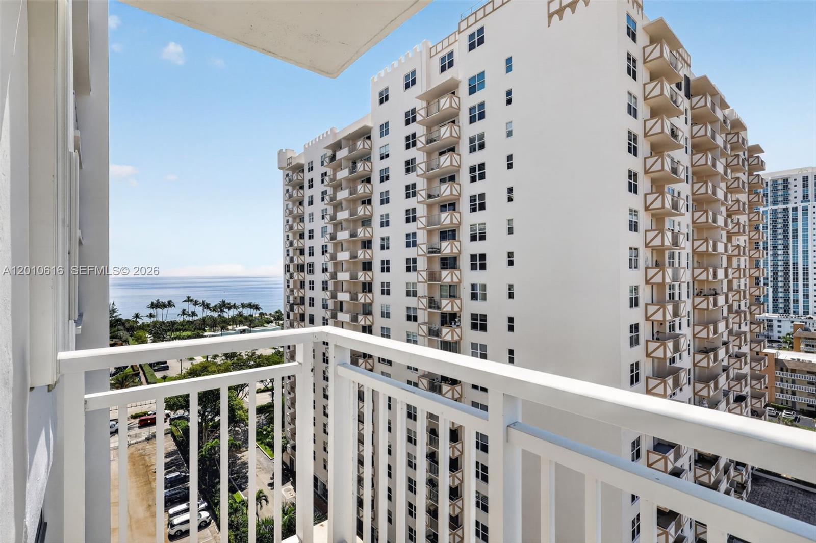 PLAZA TOWERS SOUTH CONDO - Residential