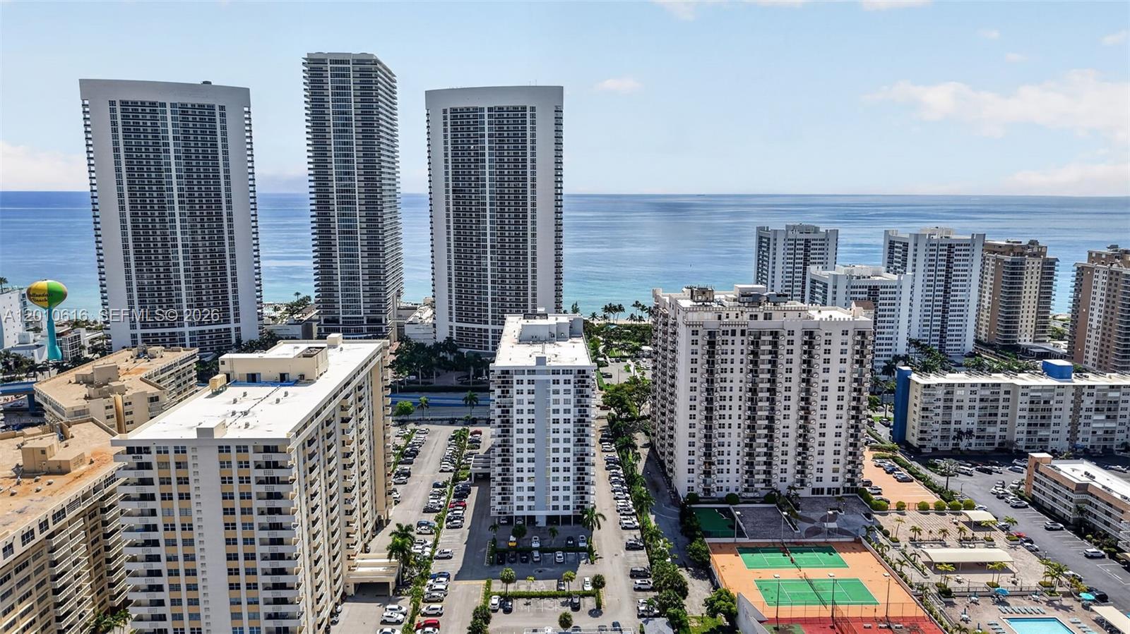 PLAZA TOWERS SOUTH CONDO - Residential
