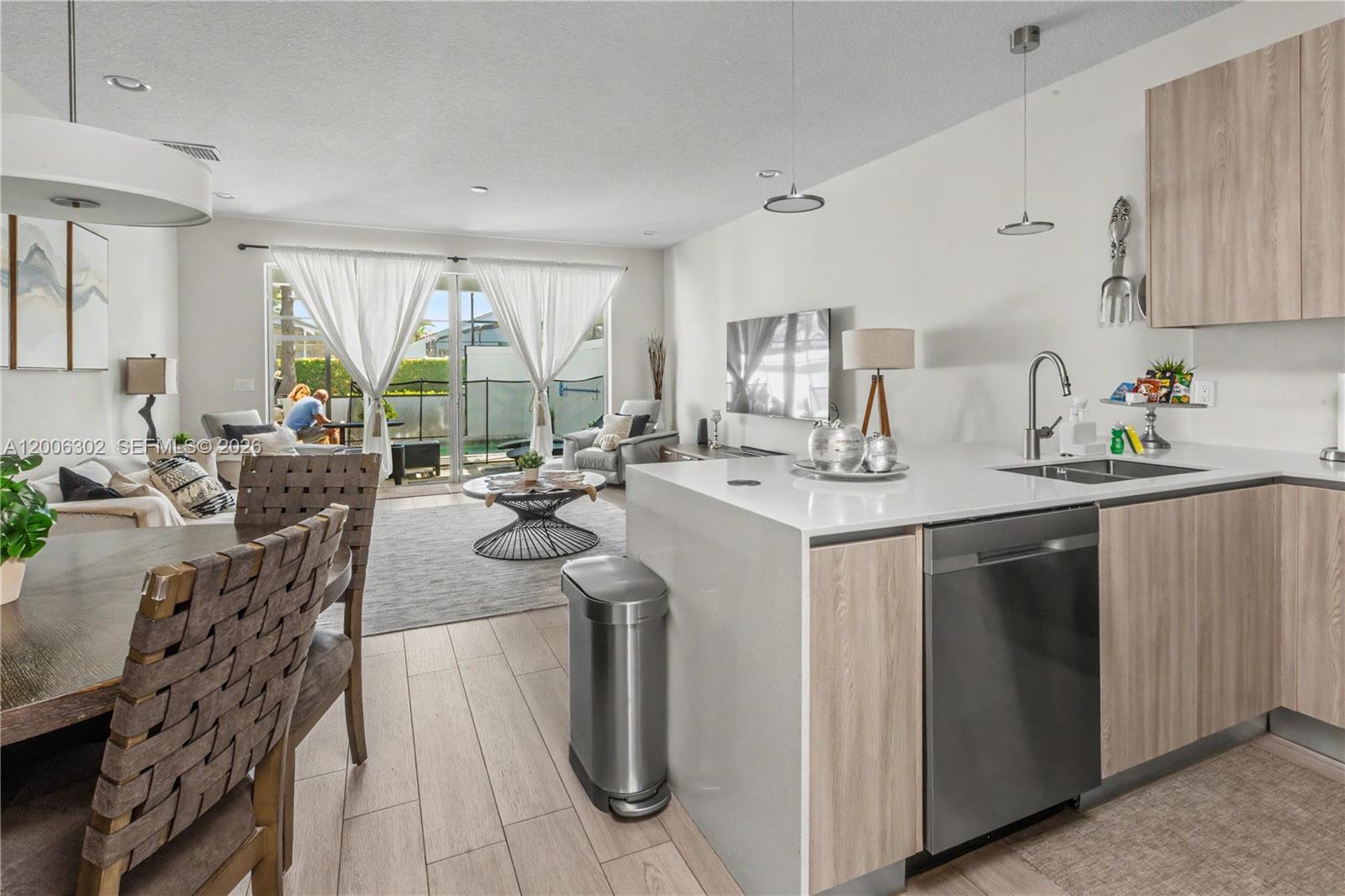 HIDDEN FOREST AT SILVER C - Residential Lease