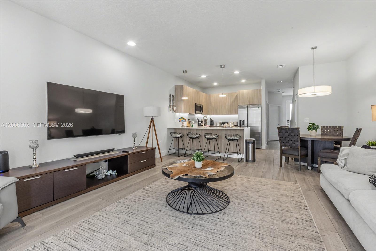 HIDDEN FOREST AT SILVER C - Residential Lease