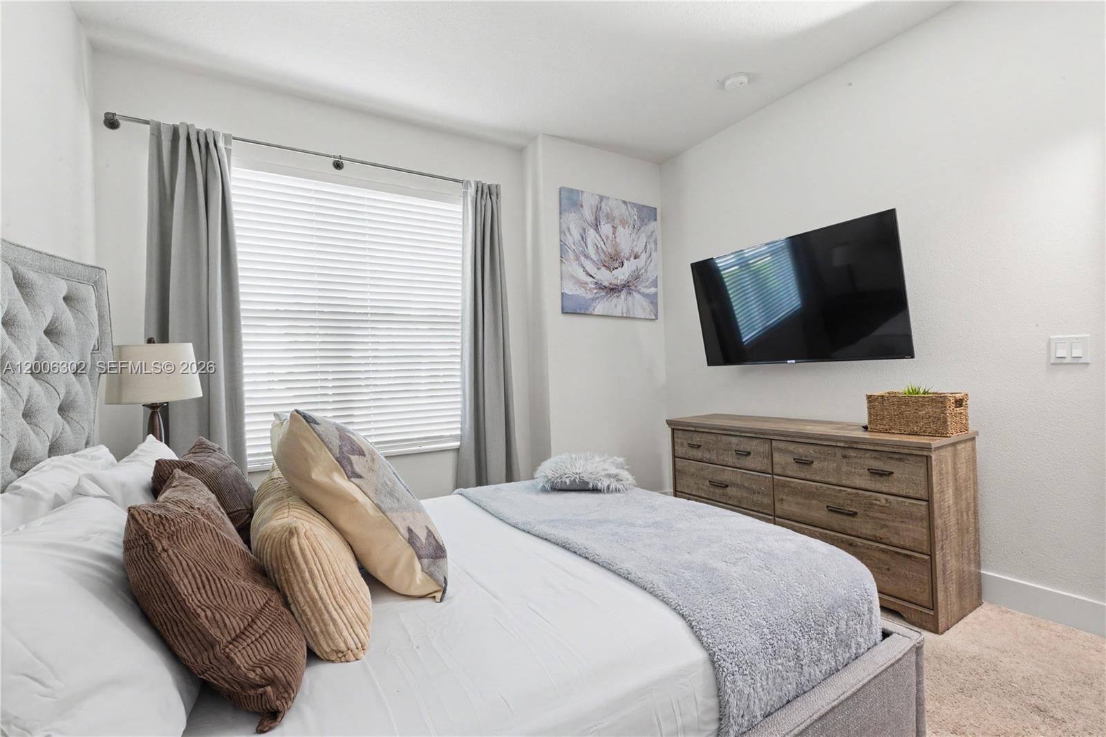 HIDDEN FOREST AT SILVER C - Residential Lease