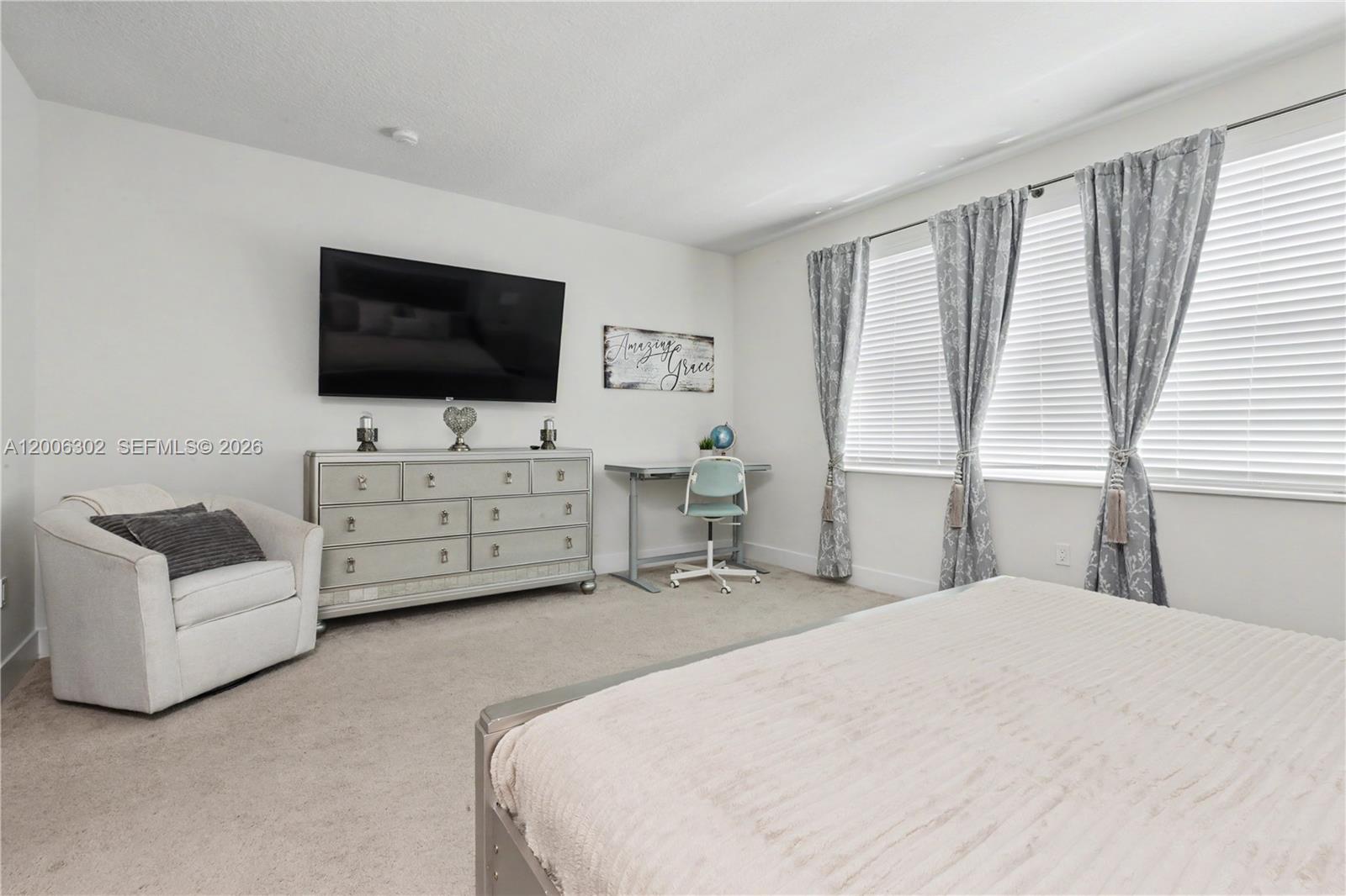 HIDDEN FOREST AT SILVER C - Residential Lease