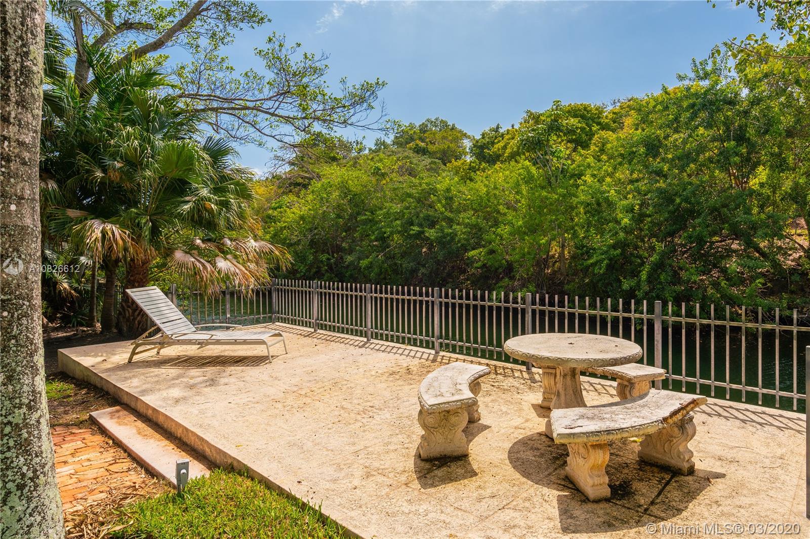 SNAPPER CREEK LAKES SUB - Residential