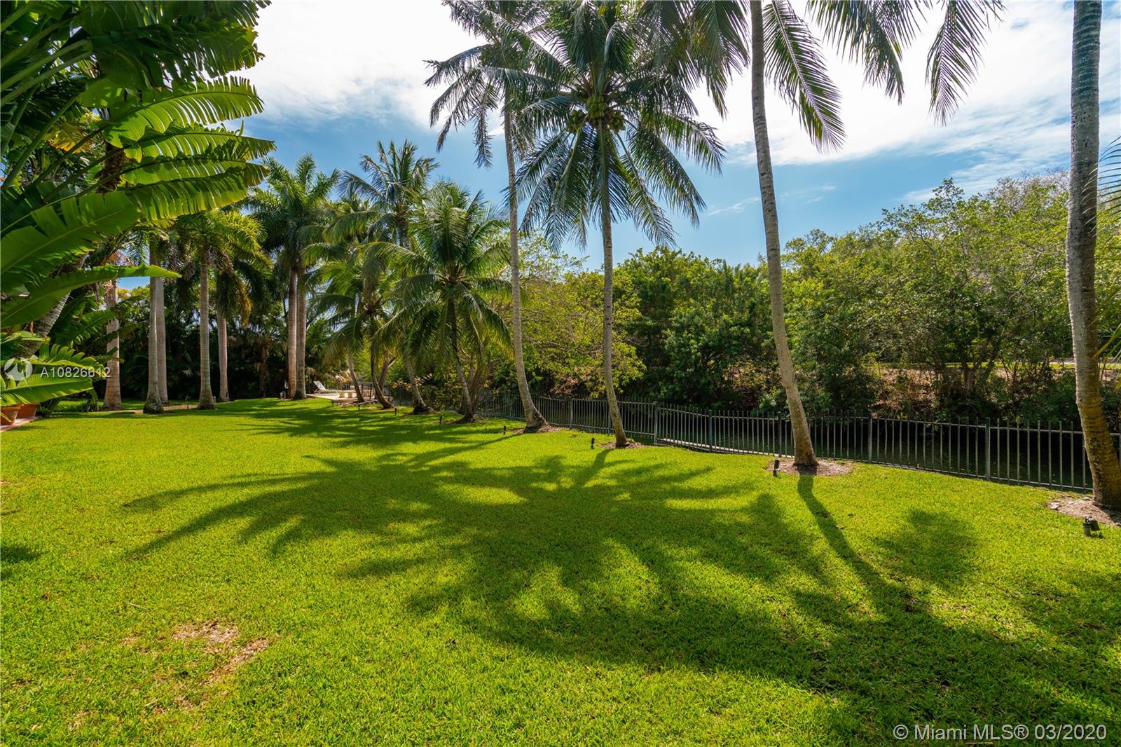 SNAPPER CREEK LAKES SUB - Residential