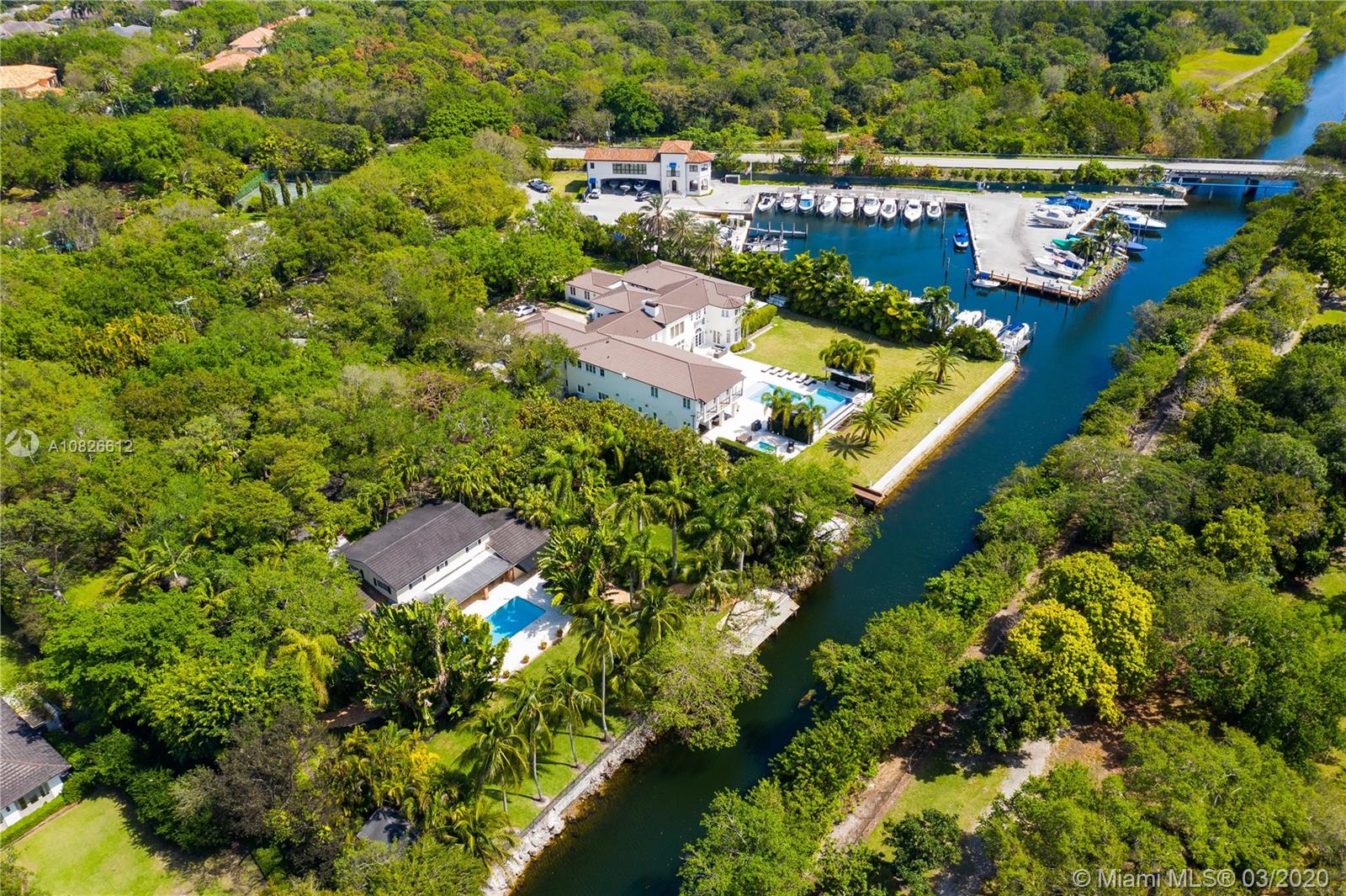 SNAPPER CREEK LAKES SUB - Residential