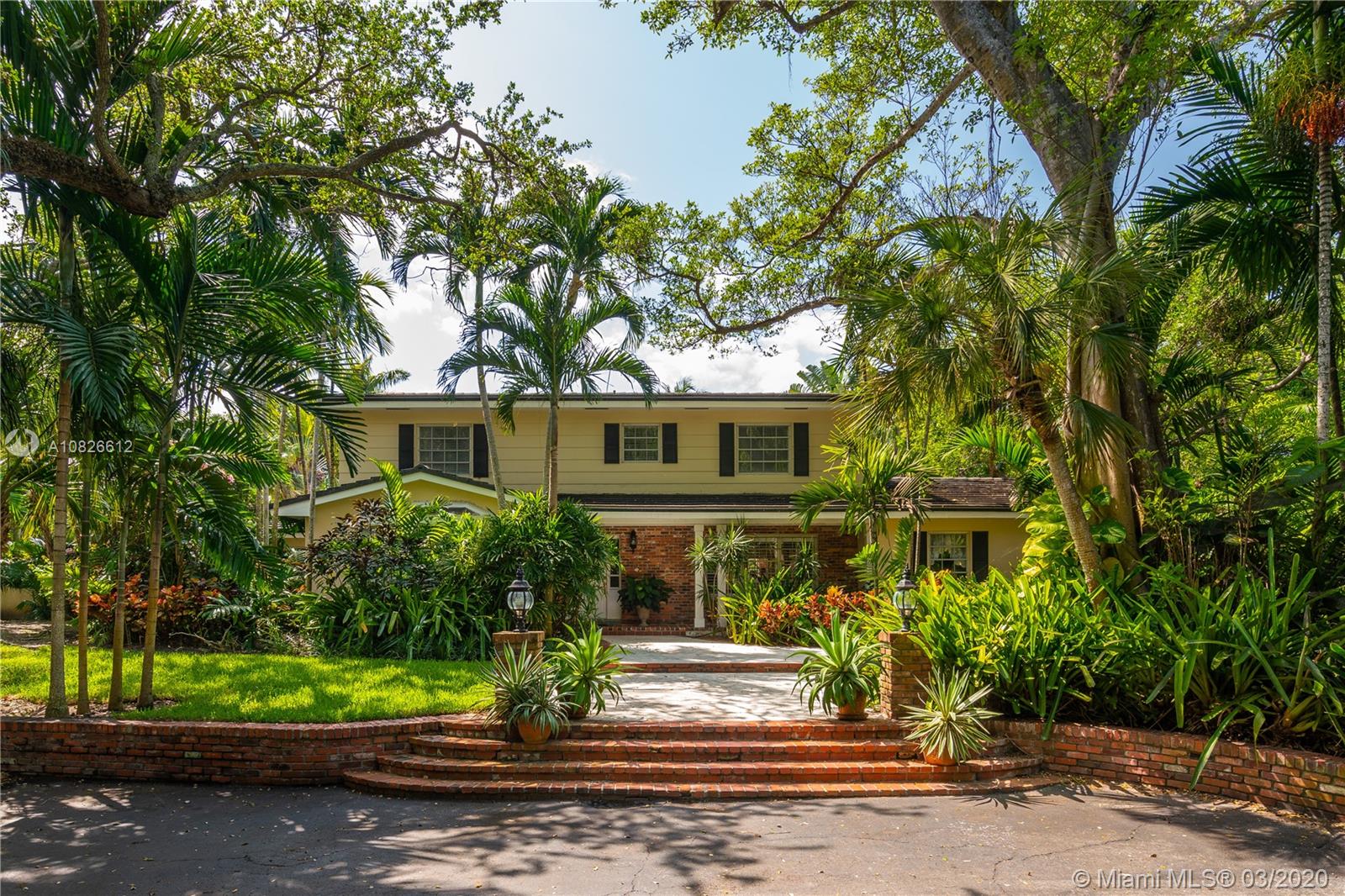 SNAPPER CREEK LAKES SUB - Residential