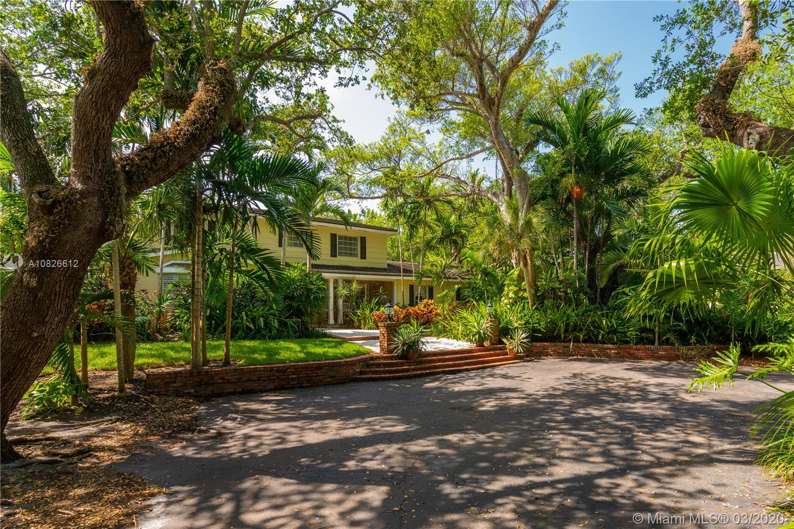 SNAPPER CREEK LAKES SUB - Residential