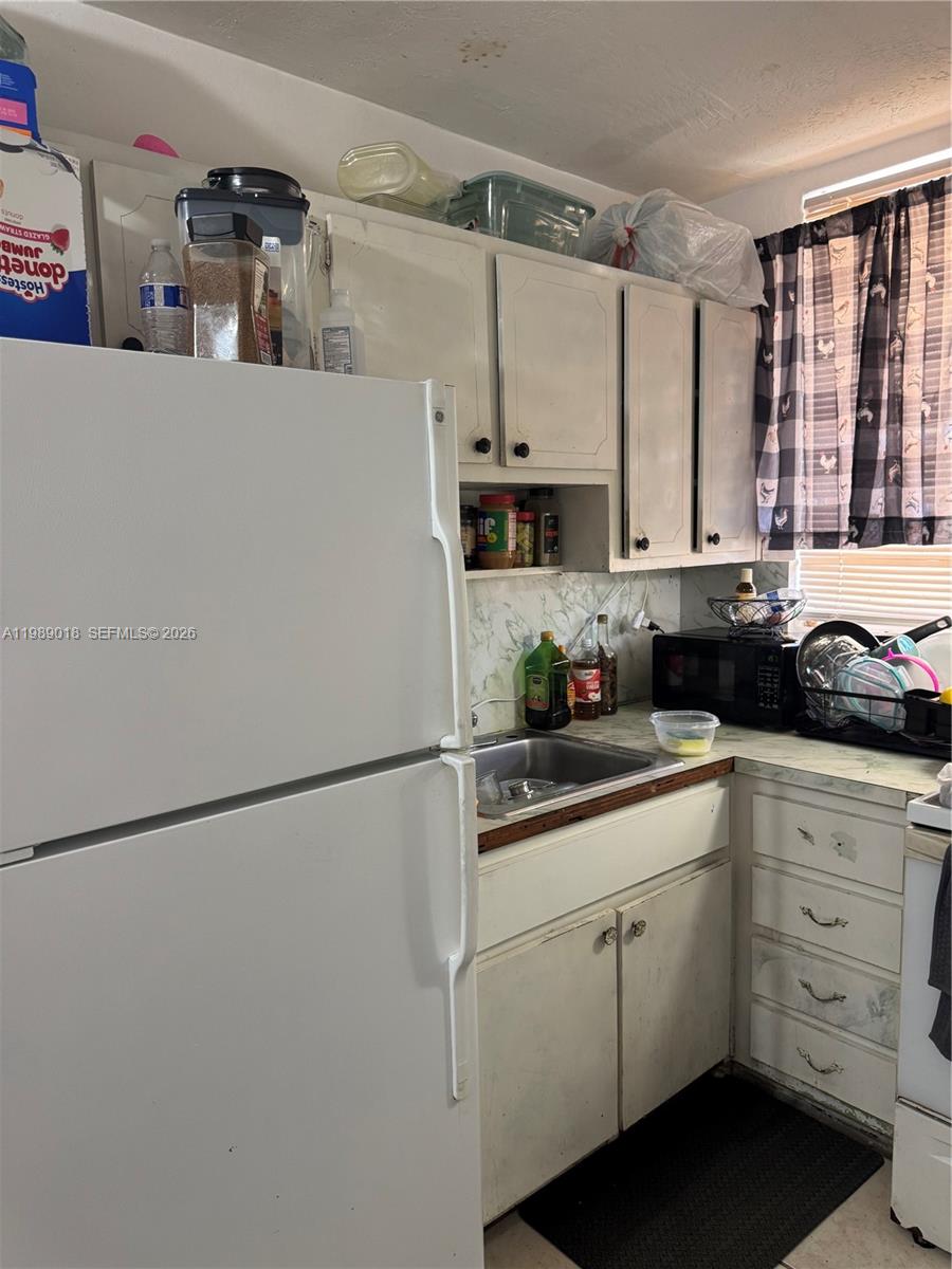 OXFORT COURT CONDO - Residential