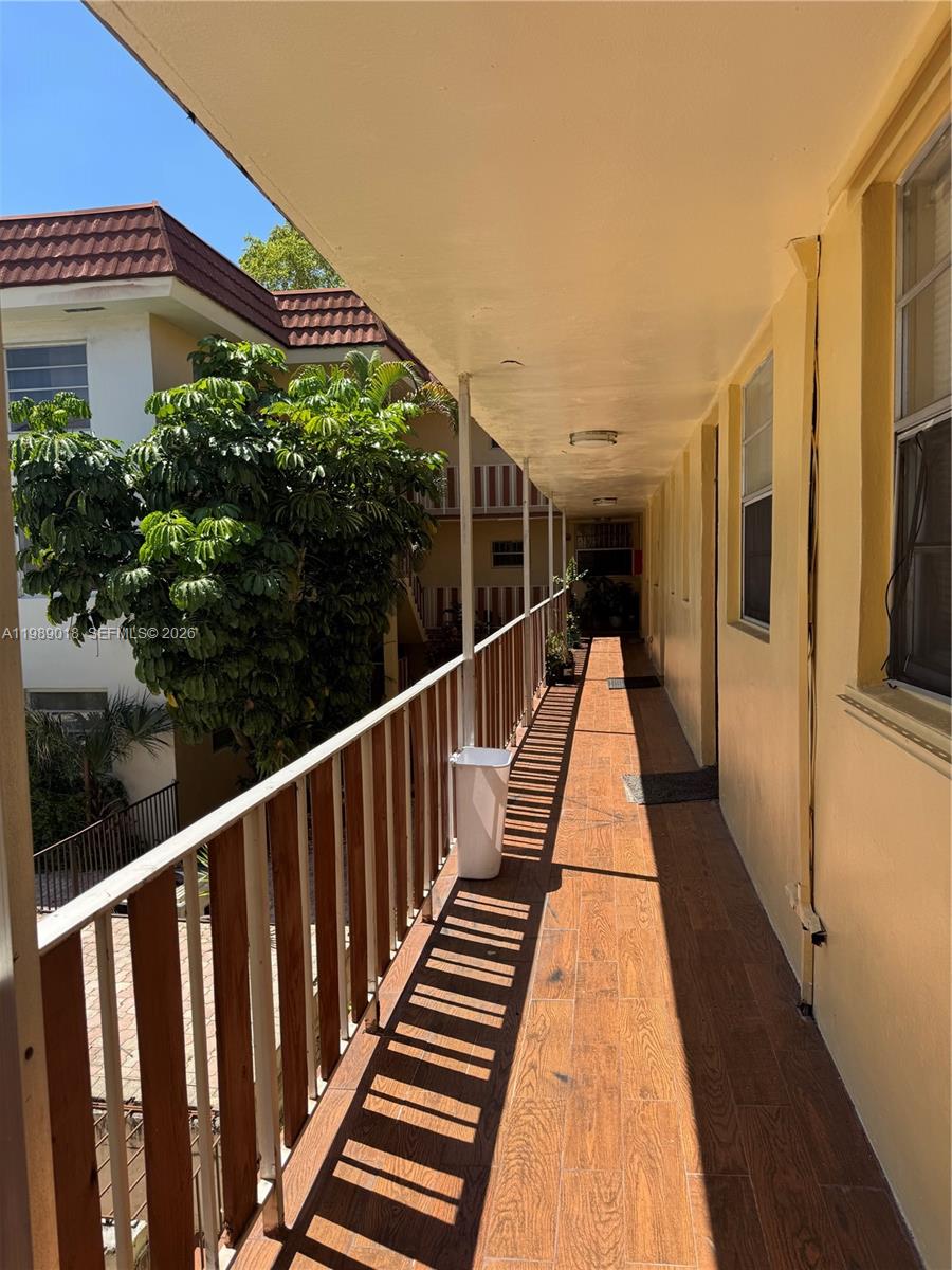 OXFORT COURT CONDO - Residential