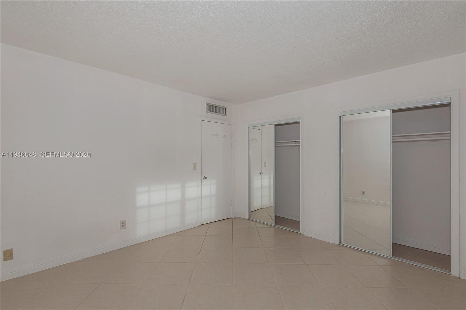 ISLE OF PARADISE CO-OP - Residential