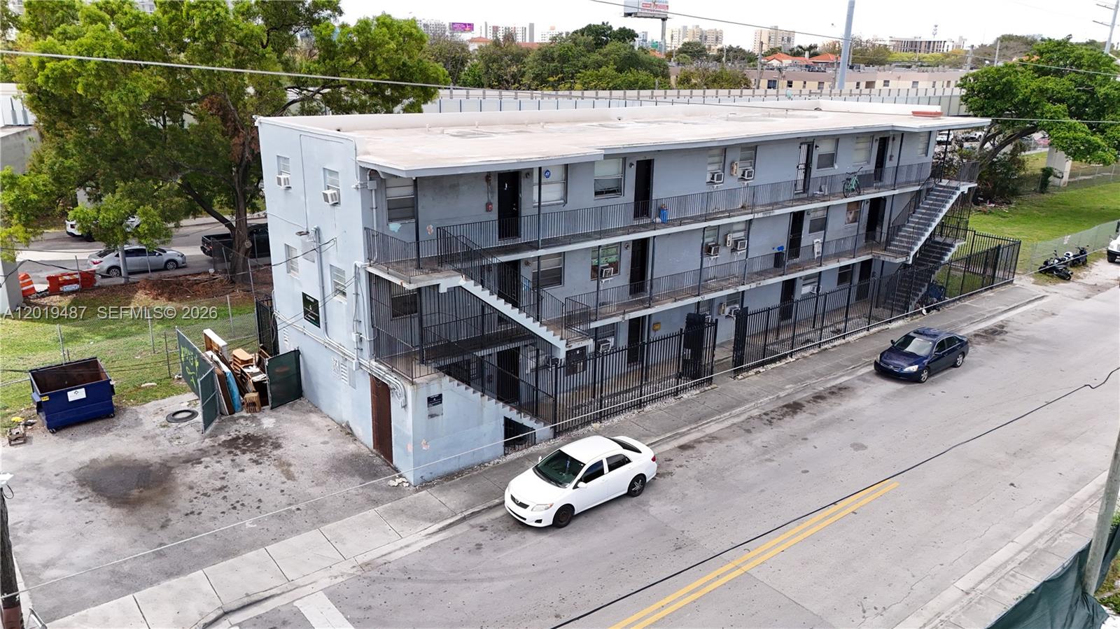 MIAMI NORTH - Residential Income