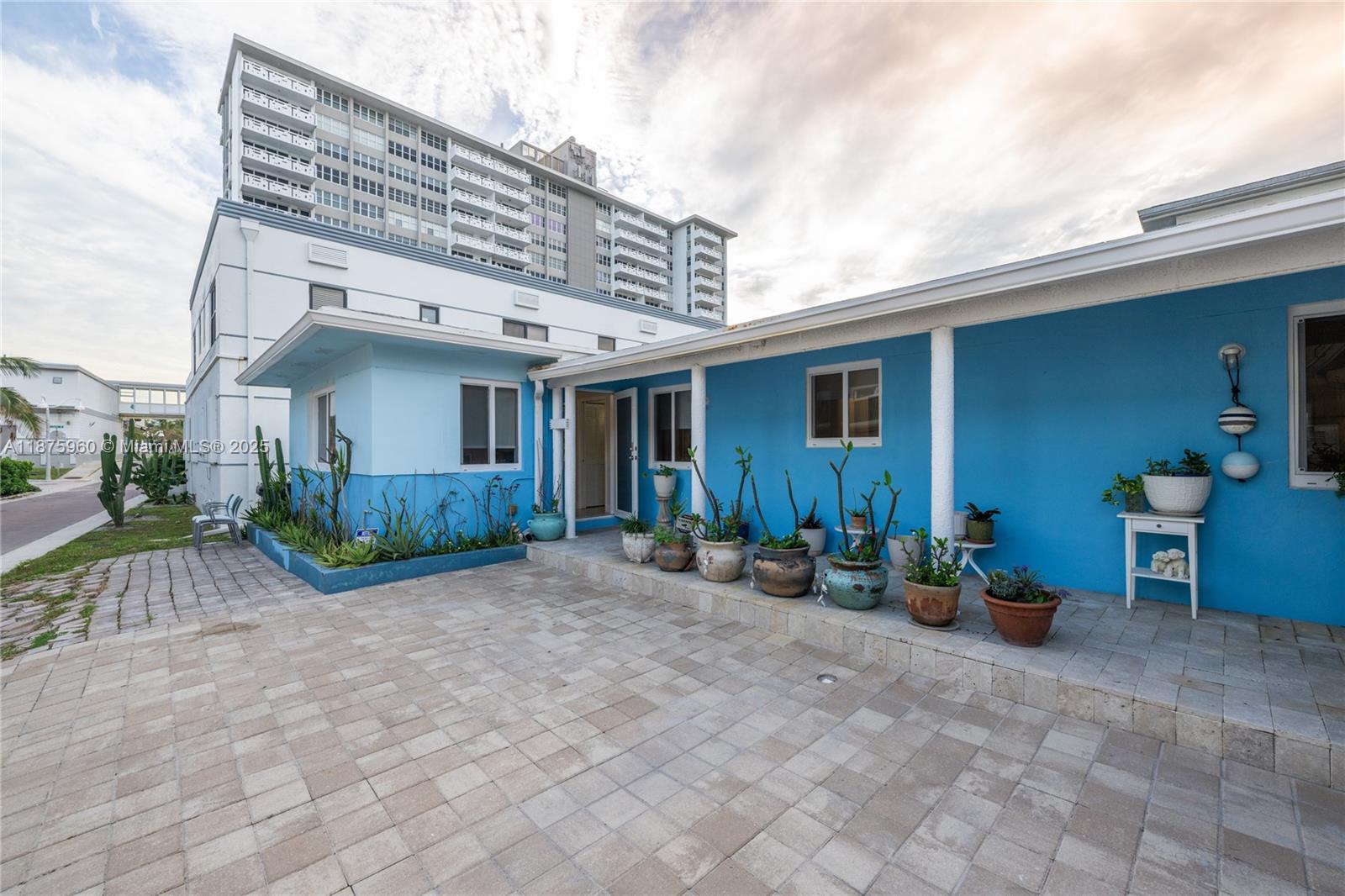 HOLLYWOOD BEACH SECOND AD - Residential Lease