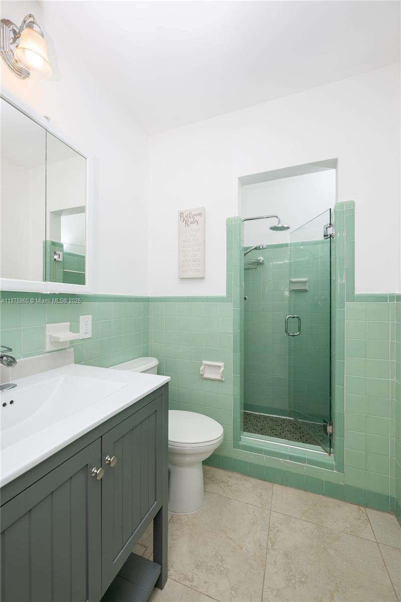 HOLLYWOOD BEACH SECOND AD - Residential Lease