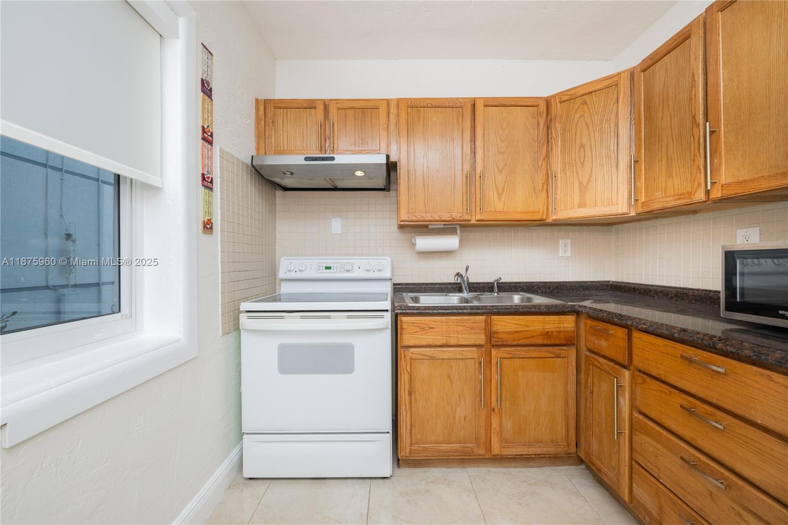 HOLLYWOOD BEACH SECOND AD - Residential Lease