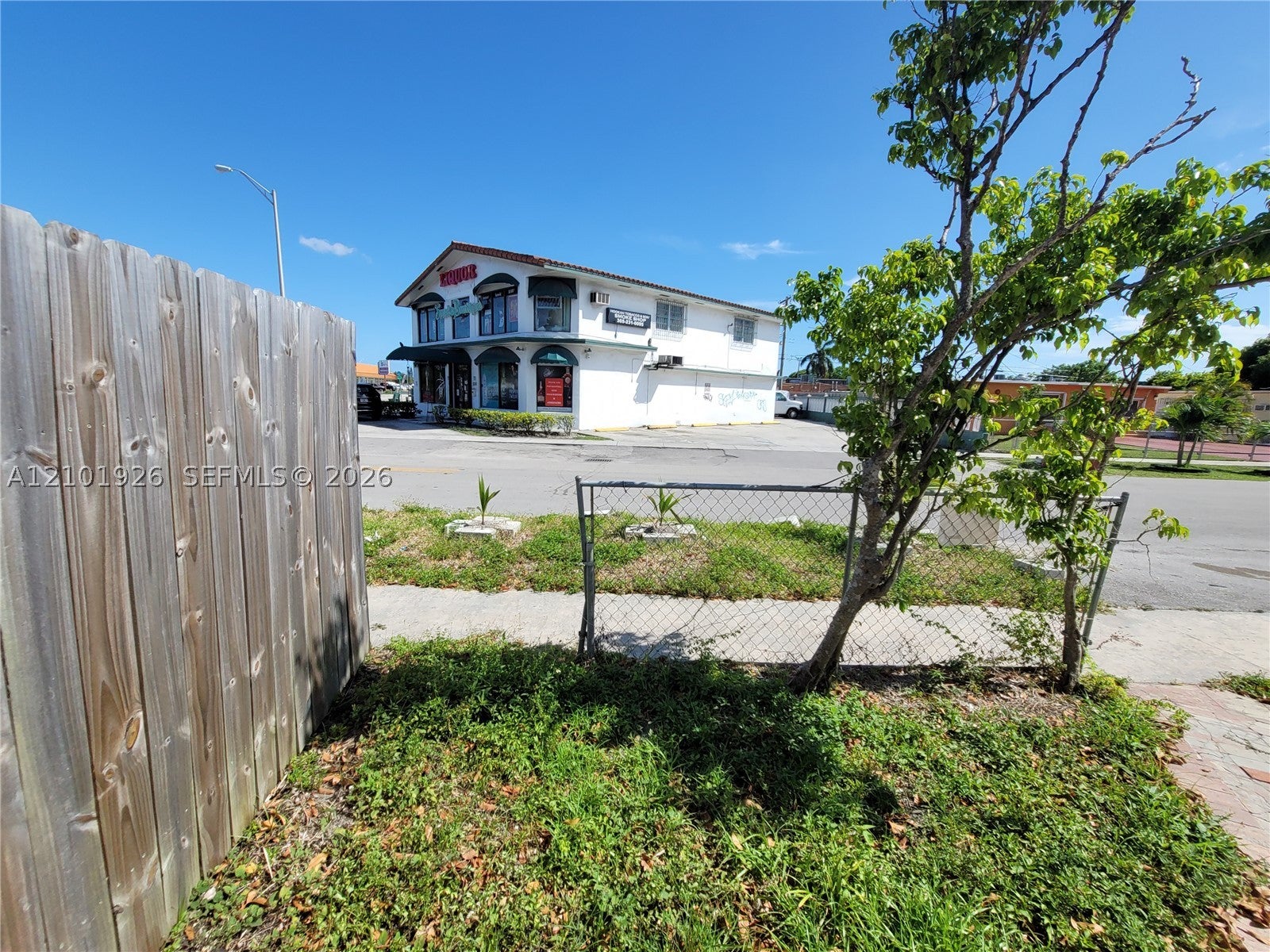 1120 E Le Jeune Road