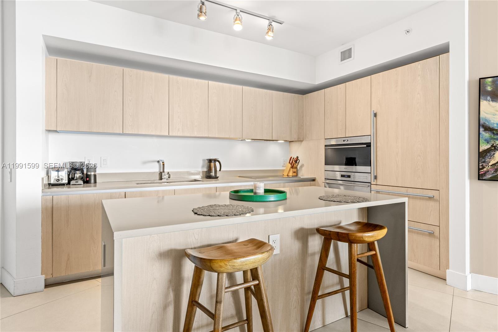 4111 SOUTH OCEAN DRIVE CO - Residential