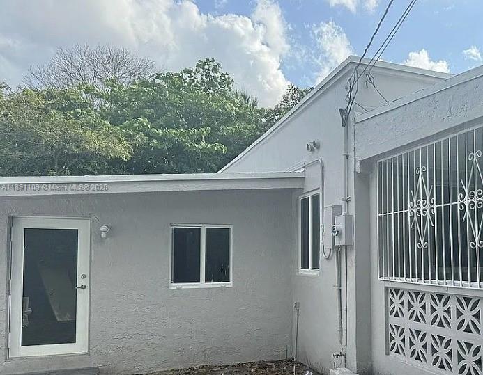 858 NW 29th Ter