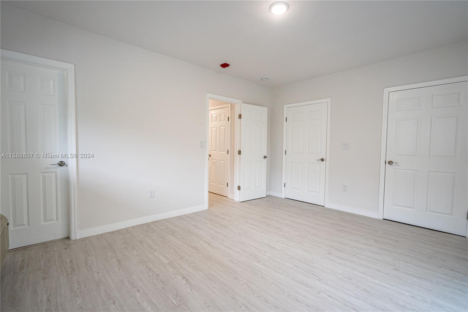 BAY HARBOR ISLAND - Residential Lease