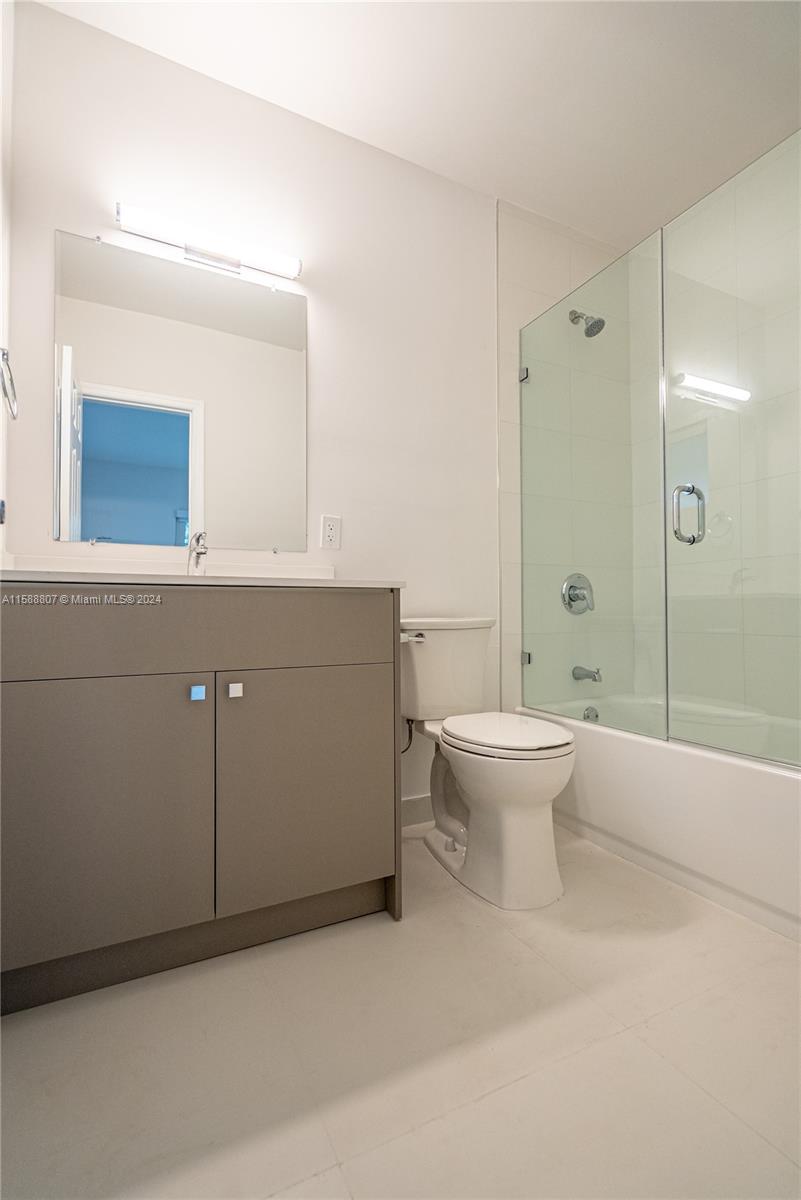 BAY HARBOR ISLAND - Residential Lease