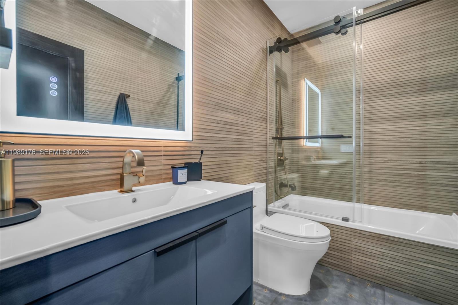 HOLLYWOOD HILLS NORTH SEC - Residential