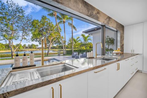 Photo of 4430 Casper Ct, Hollywood, FL 33021 (MLS # A11985176)