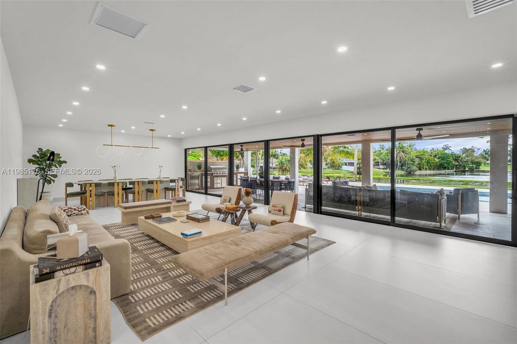 Photo of 4430 Casper Ct, Hollywood, FL 33021 (MLS # A11985176)