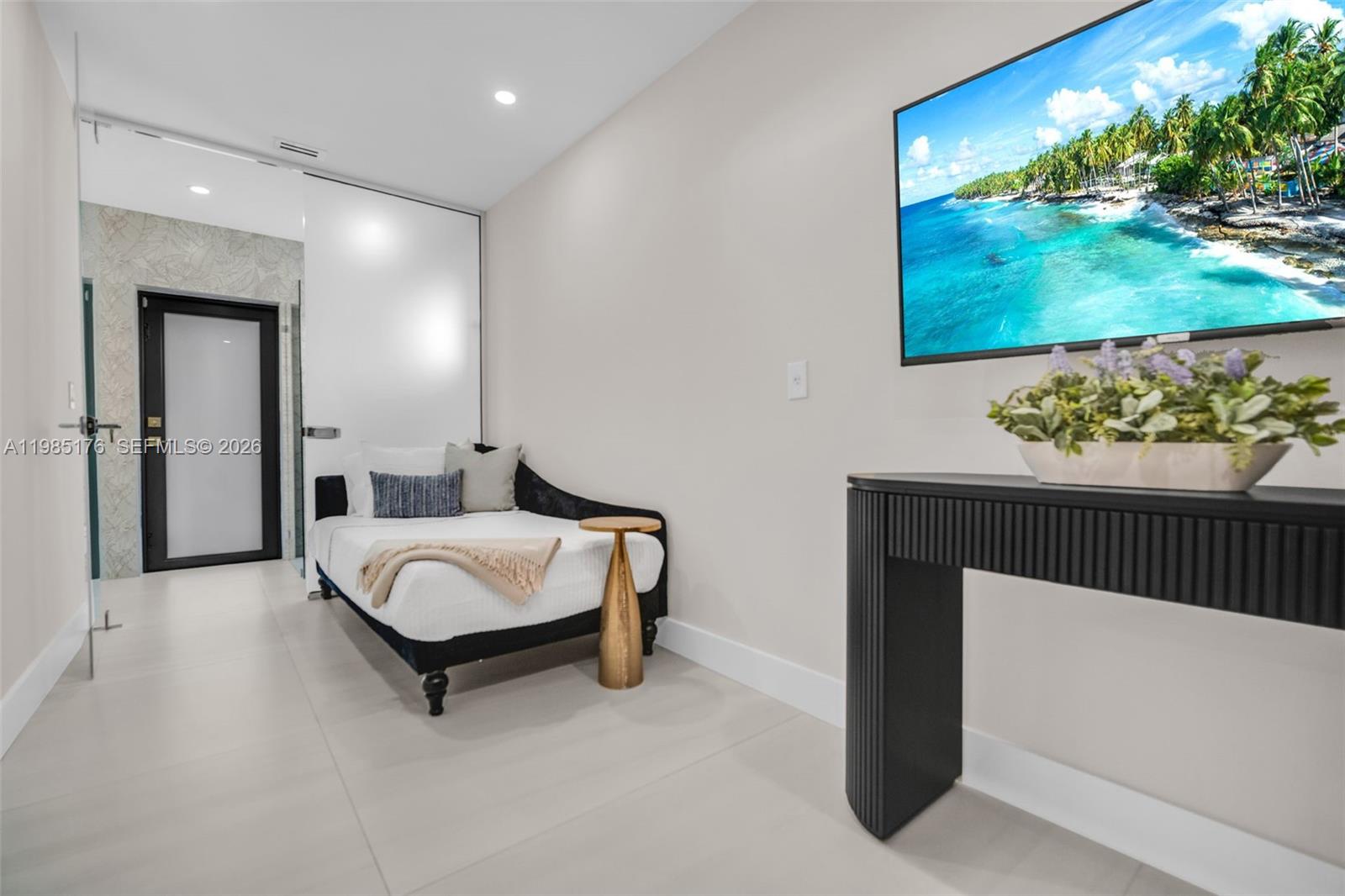 HOLLYWOOD HILLS NORTH SEC - Residential