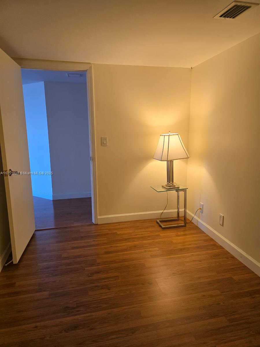 Rental Property at 3600 Yacht Club Dr 1401, Aventura, Miami-Dade County, Florida - Bedrooms: 2 
Bathrooms: 2  - $3,850 MO.
