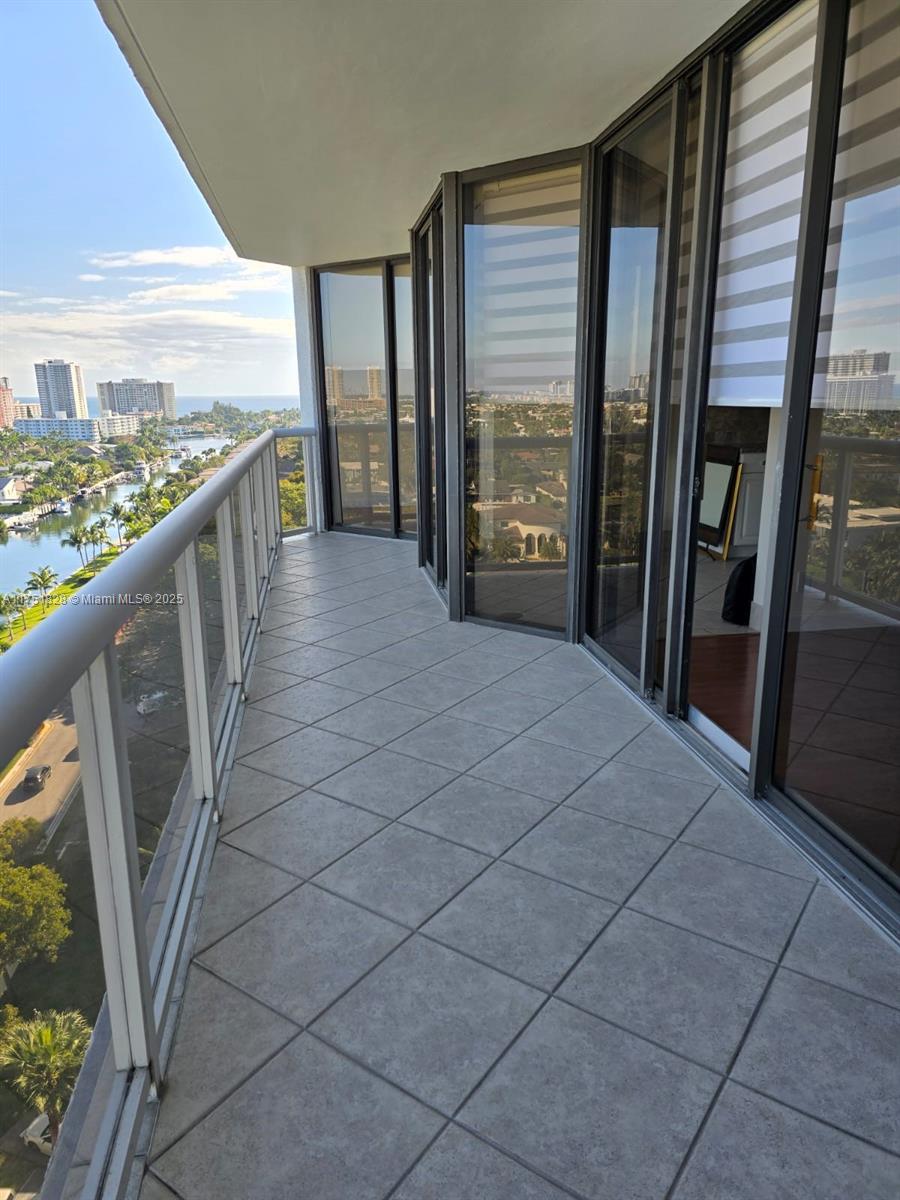 HARBOR TWS AT THE WATERWA - Residential Lease