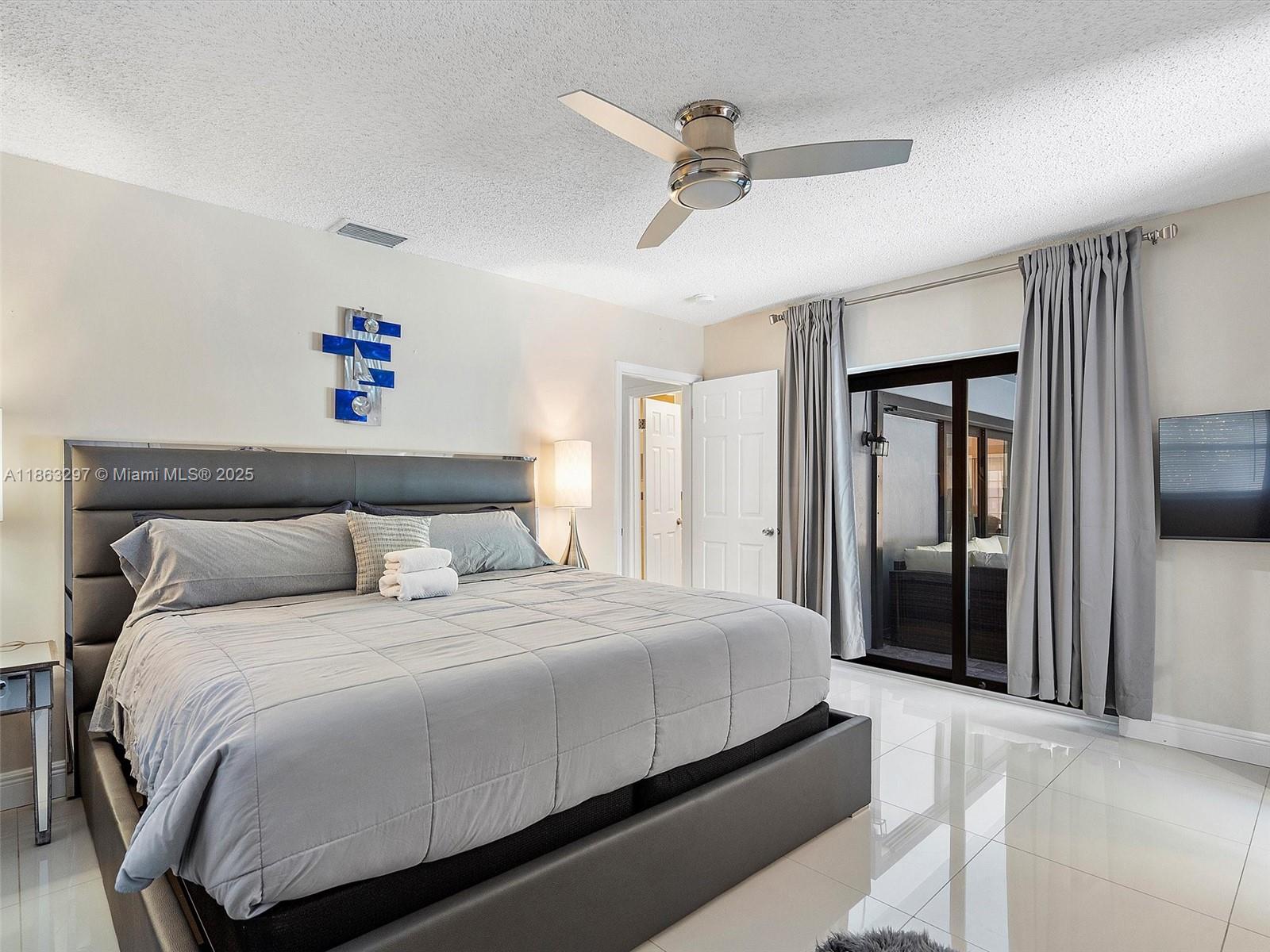 CORAL HIGHLANDS - Residential Lease