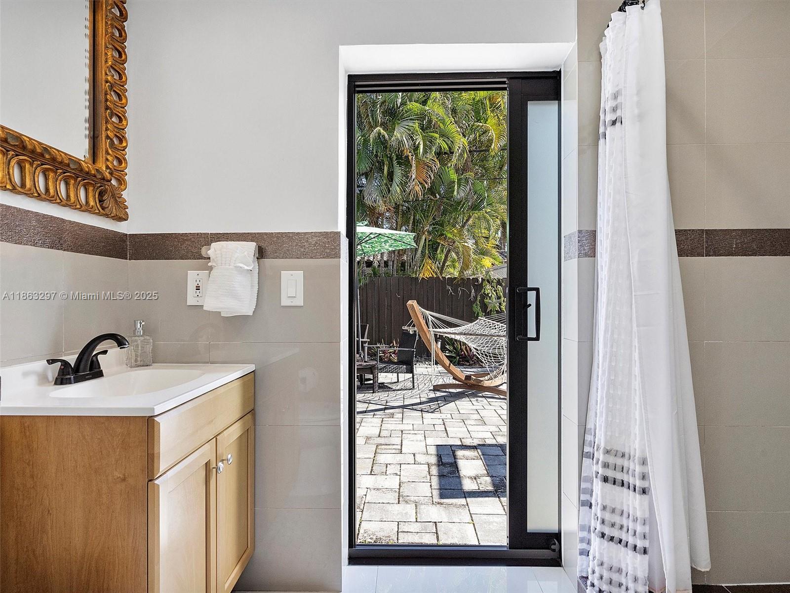 CORAL HIGHLANDS - Residential Lease