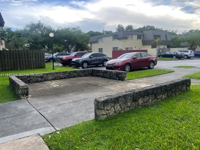 KENDALE LK TOWNHOUSE COND - Residential