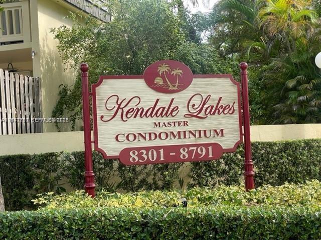 KENDALE LK TOWNHOUSE COND - Residential